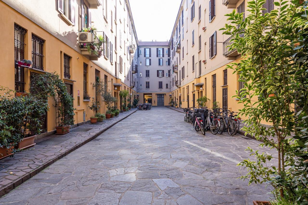 New Apartment In Downtown Close To Duomo Milan Exterior photo